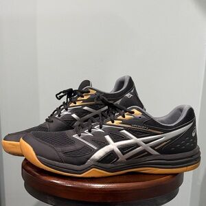 ASICS Black & Gold Upcourt Low-Top Volleyball Sneakers